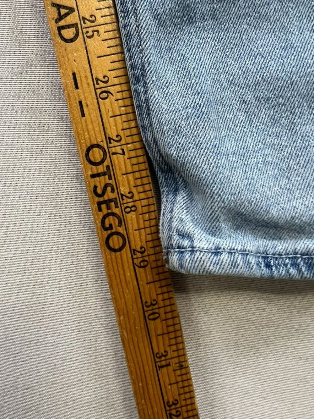 Hollister Women's Curvy Ultra High-Rise Dad Jeans Denim Size 3R Blue Light Wash - Picture 8 of 11